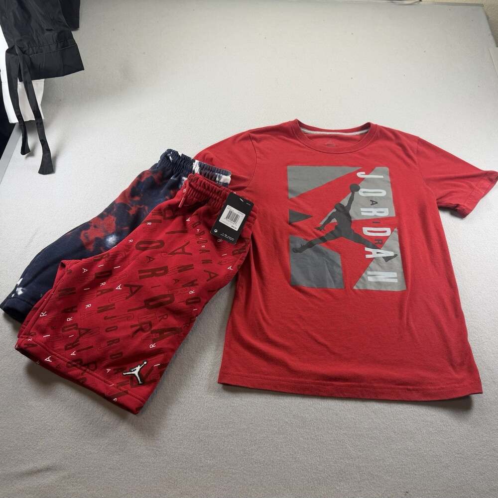 Jordan Boys Lot Red T Shirt 2 Pairs Fleece Shorts Size L 12-13 New With Tags